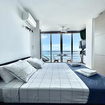 Mediterranean Dream Seafront & Parking Daire *